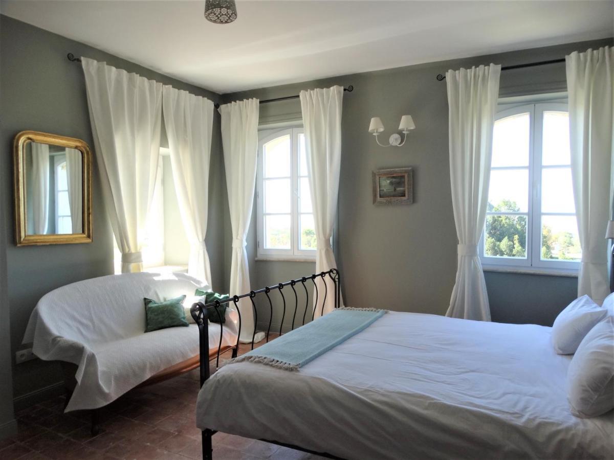 Chateau Montplaisir Charming B&B In Provence Valreas Bagian luar foto