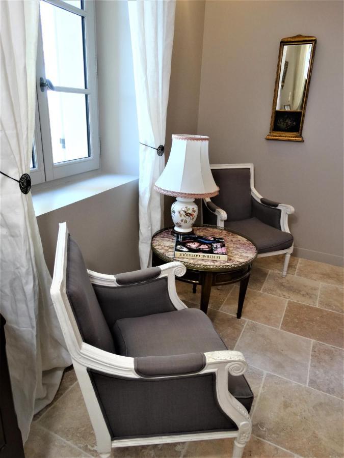 Chateau Montplaisir Charming B&B In Provence Valreas Bagian luar foto