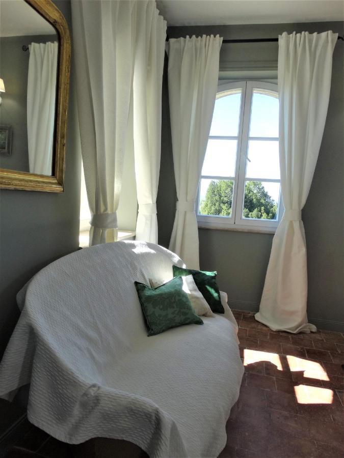 Chateau Montplaisir Charming B&B In Provence Valreas Bagian luar foto