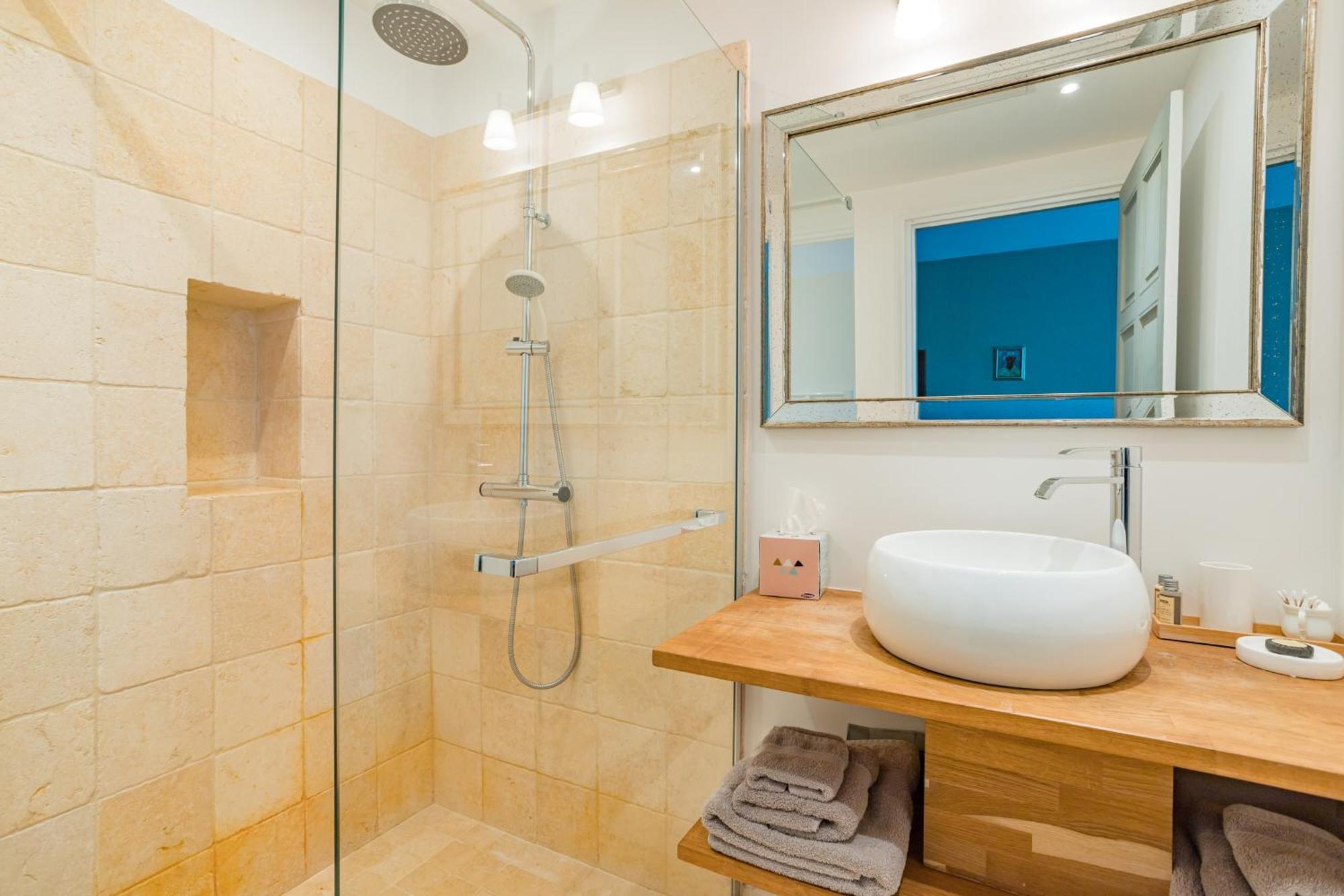 Chateau Montplaisir Charming B&B In Provence Valreas Bagian luar foto